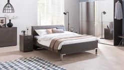 Bed Suite Met Chrome Poten
